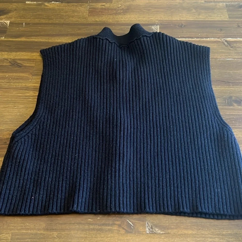 Free People Naiome Micro Vest Black Ribbed Crop Cropped Sweater Sleeveless Small - Picture 5 of 7